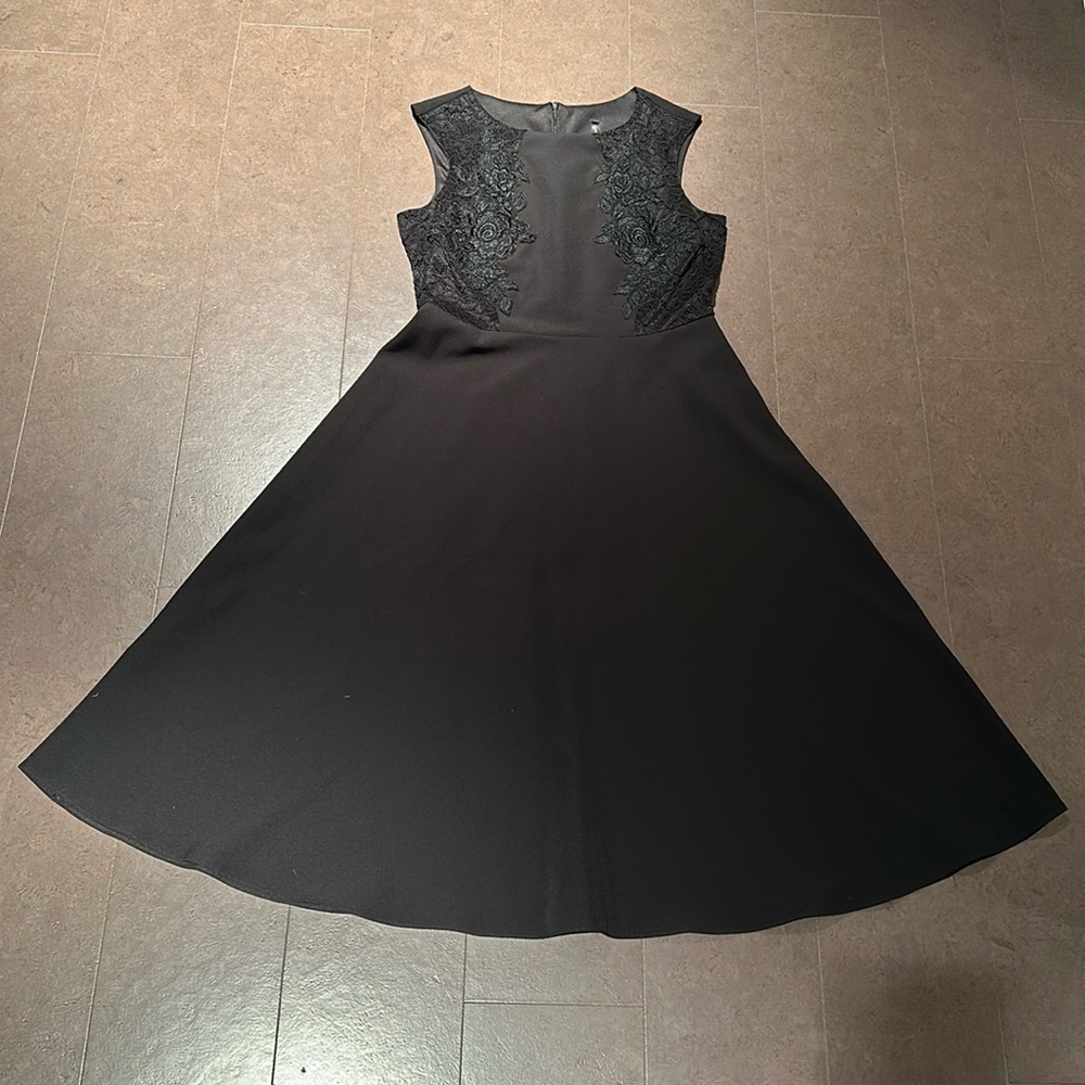 Lori M collection dress size large
